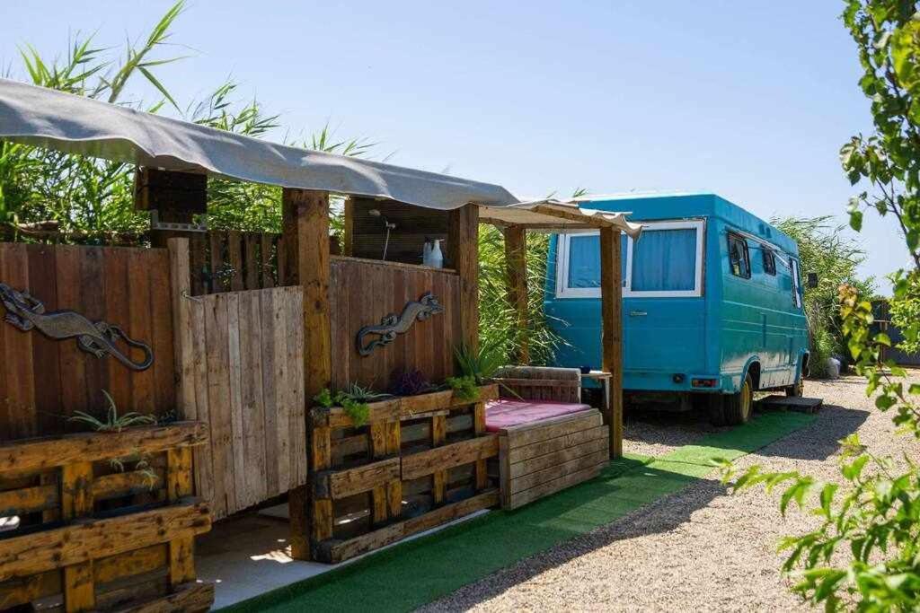 Jabuti Autocaravana Con Porche Y Aparcamiento Campingplatz