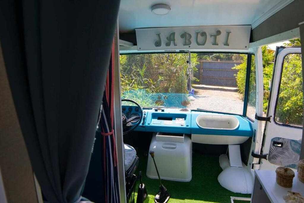 Jabuti Autocaravana Con Porche Y Aparcamiento Campsite Cadiz